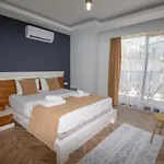 Kayapark 4+1 Villa, Oezel Havuzlu, Βίλα
