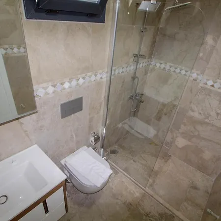 Kayapark 4+1 Villa, Oezel Havuzlu, Βίλα