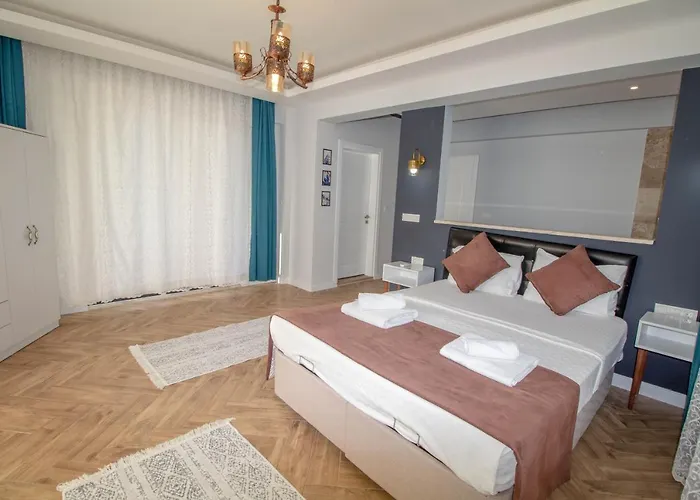 Kayapark 4+1 Villa, Oezel Havuzlu,