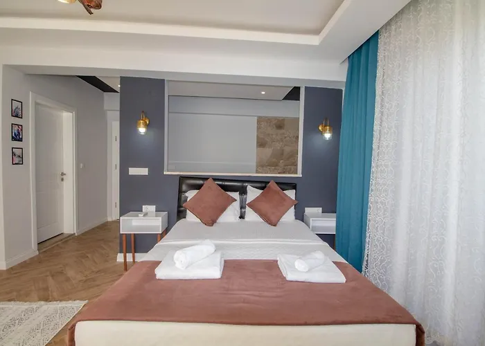 Kayapark 4+1 Villa, Oezel Havuzlu, Vilă Fethiye