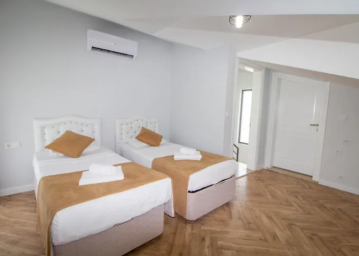 Kayapark 4+1 Villa, Oezel Havuzlu, *