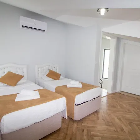 Kayapark 4+1 Villa, Oezel Havuzlu, *