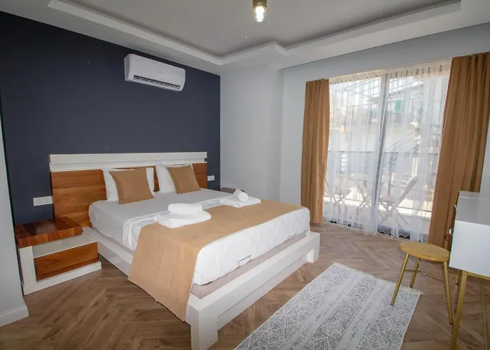 Kayapark 4+1 Villa, Oezel Havuzlu, Vila